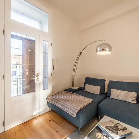 Luxury Design Apt, Comfy W/ A/c, Wifi & Netflix Daire