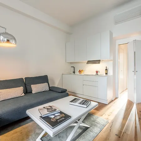 Daire Luxury Design Apt, Comfy W/ A/c, Wifi & Netflix